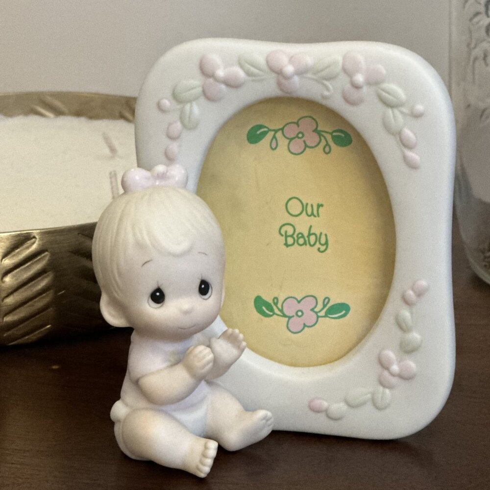 [VINTAGE] Precious Moments Baby Photo Frame (#12041, 1984)